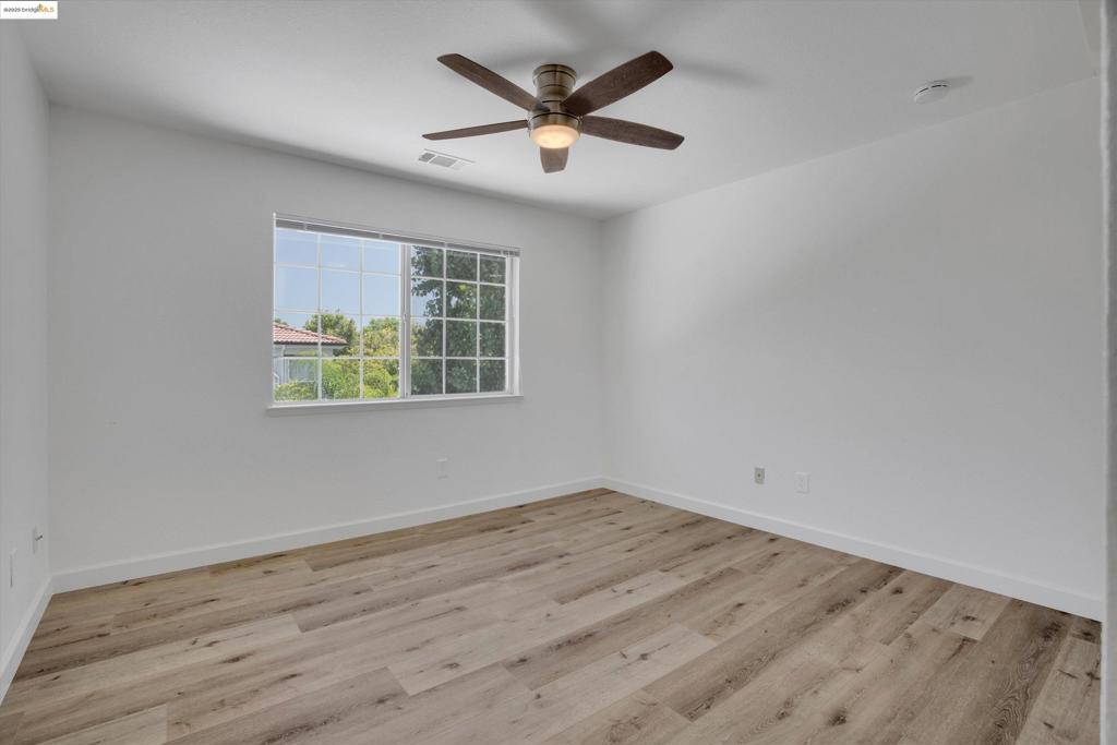 APPLE HILL ESTS - Residential