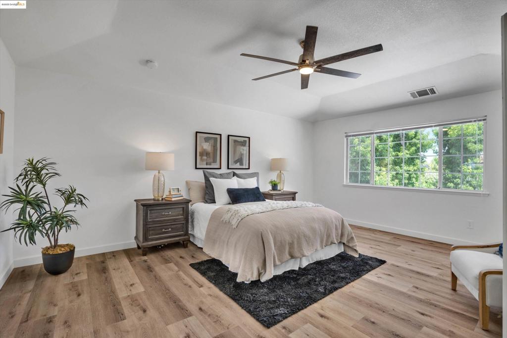 APPLE HILL ESTS - Residential