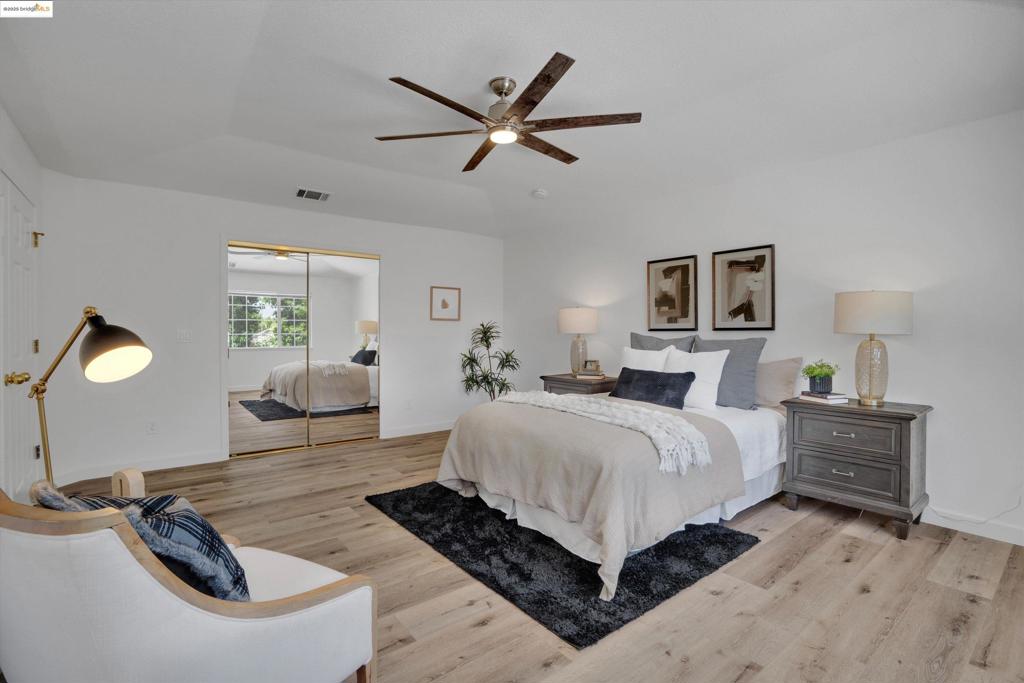 APPLE HILL ESTS - Residential