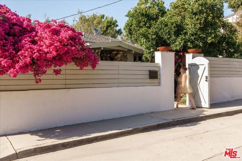 Photo of 3135 Isabel Drive, Los Angeles, CA 90065 (MLS # 26849403)