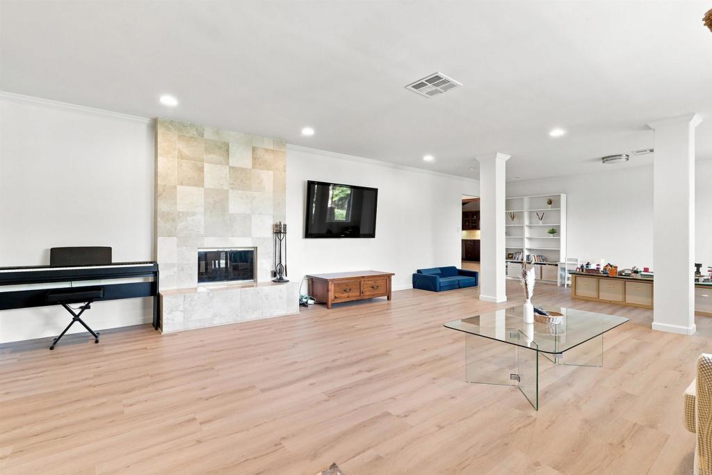 3056 Overhill Drive