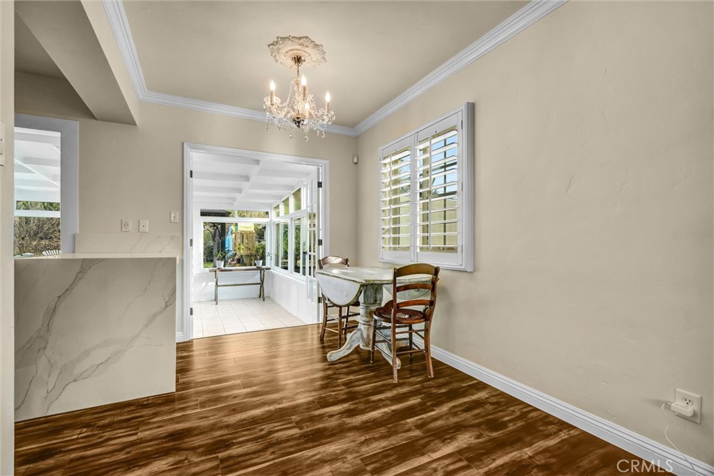 Los Altos/North of Fwy (LNF) - Residential Lease