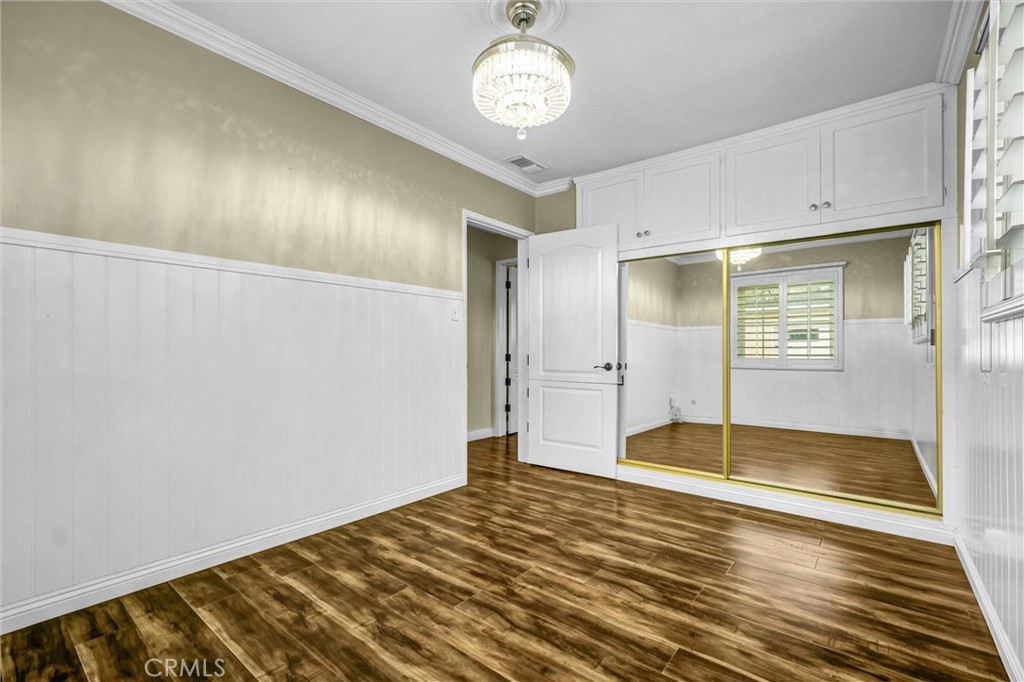 Los Altos/North of Fwy (LNF) - Residential Lease