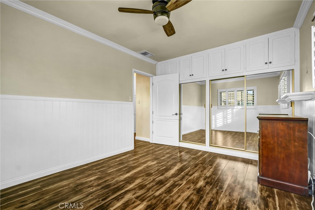 Los Altos/North of Fwy (LNF) - Residential Lease