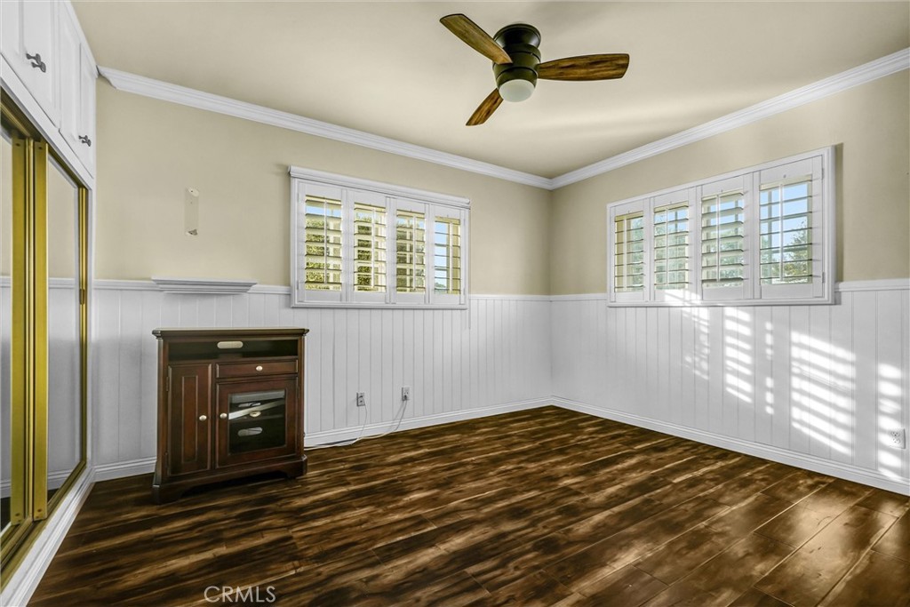 Los Altos/North of Fwy (LNF) - Residential Lease