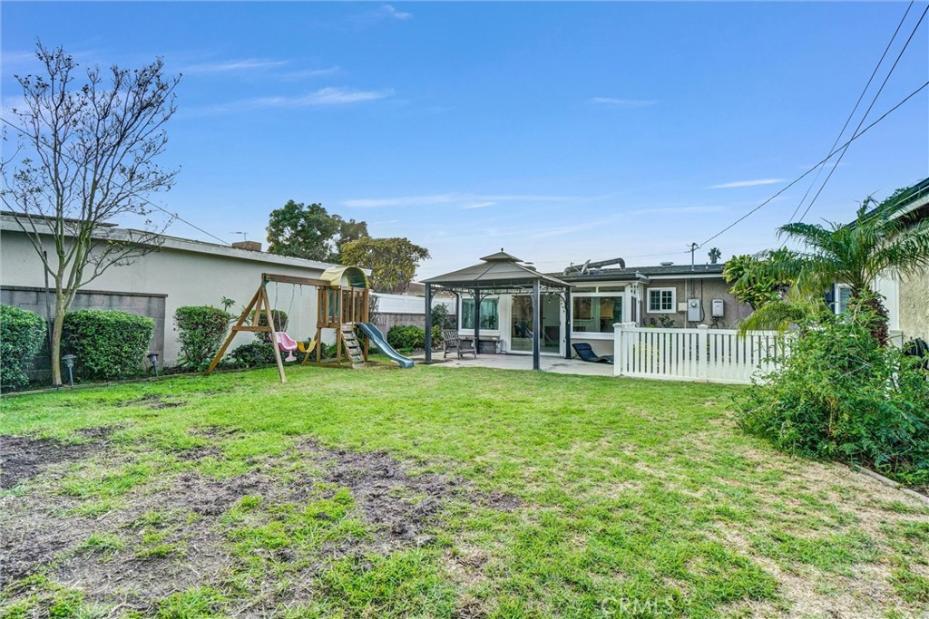 Los Altos/North of Fwy (LNF) - Residential Lease