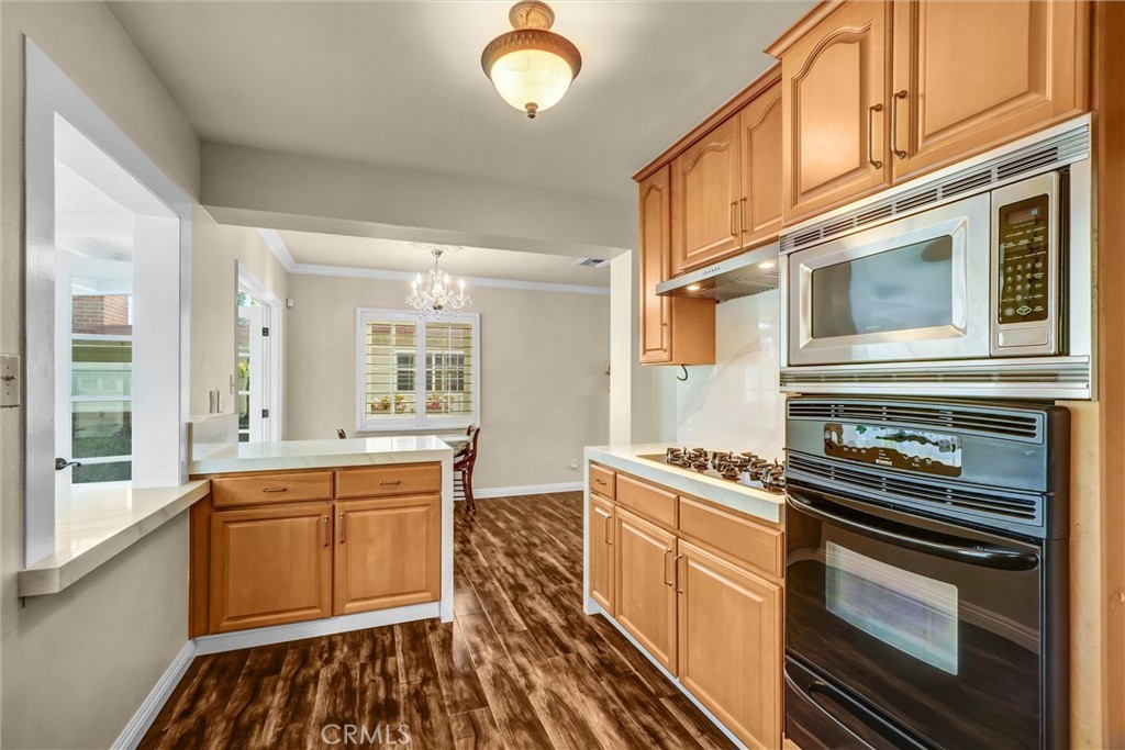 Los Altos/North of Fwy (LNF) - Residential Lease