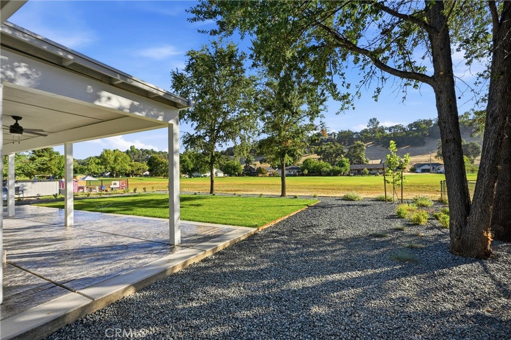 18238 Deer Hollow Road