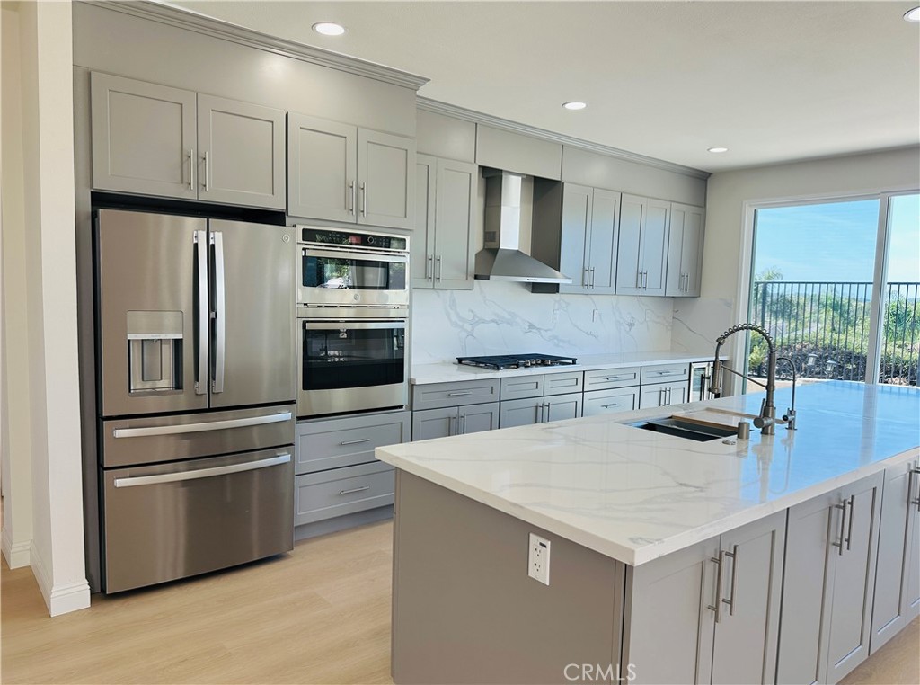 27731 Manor Hill