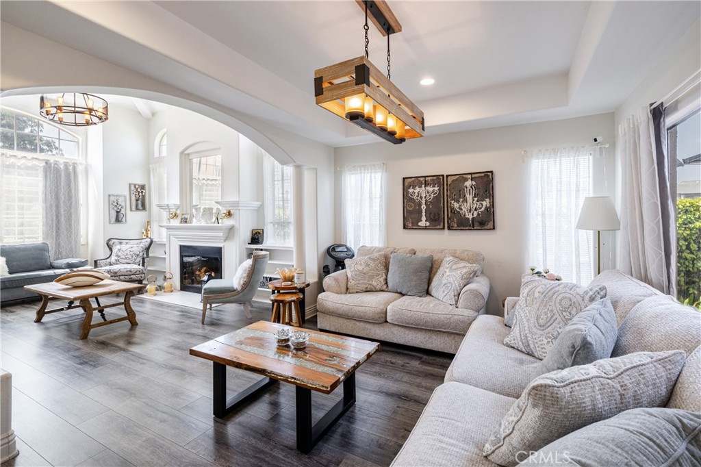 10012 Reseda Boulevard B