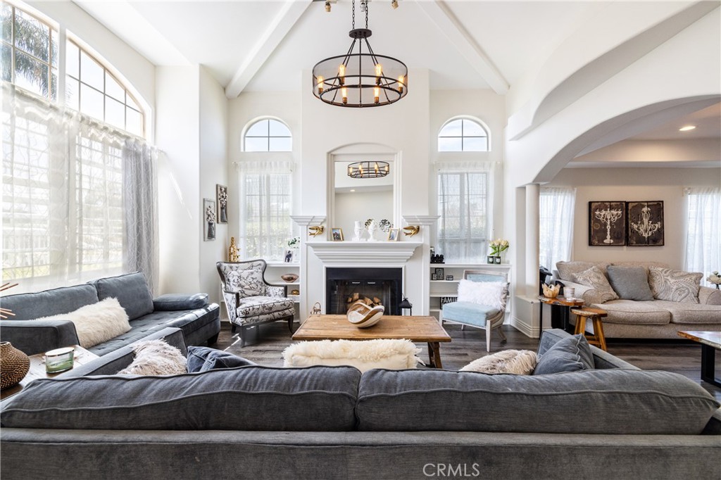 10012 Reseda Boulevard B