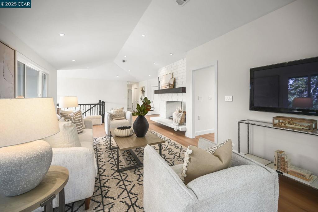 WESTSIDE DANVILL - Residential