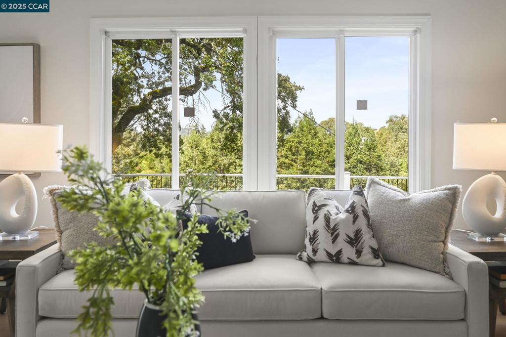 WESTSIDE DANVILL - Residential