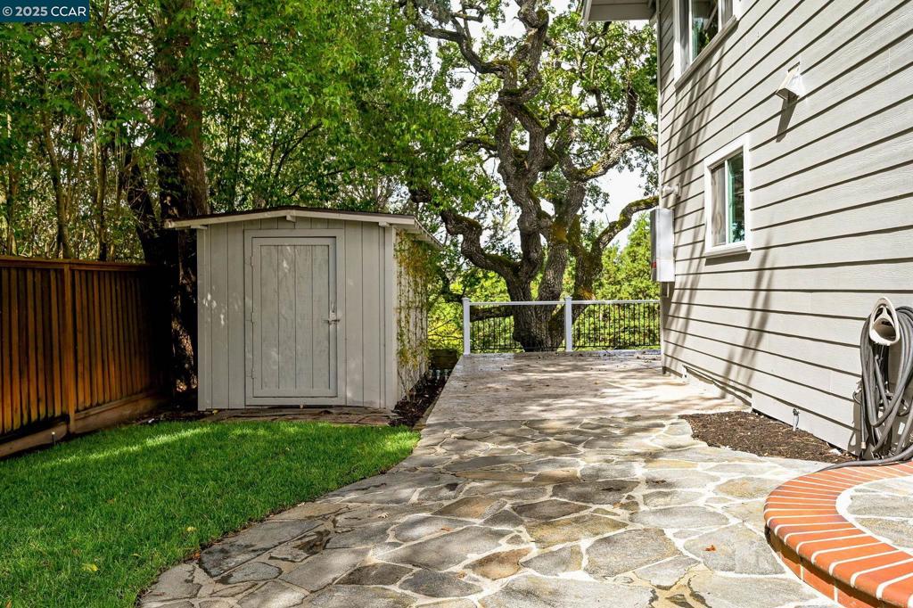 WESTSIDE DANVILL - Residential