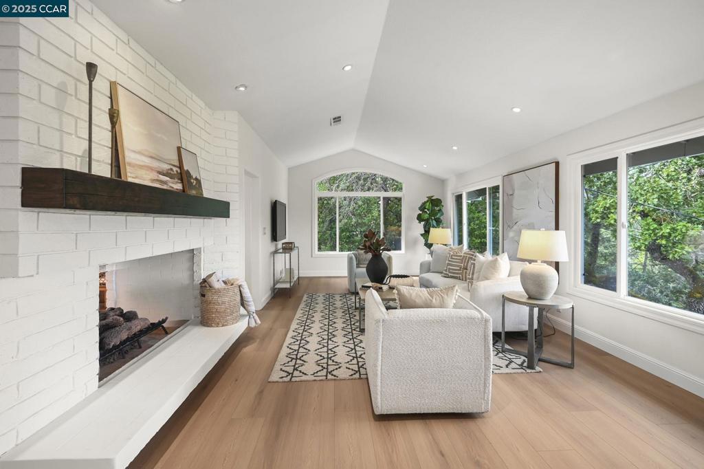WESTSIDE DANVILL - Residential