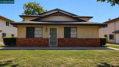 Photo of 2201 Lemontree Way WAY #1, Antioch, CA 94509 (MLS # 41144447)