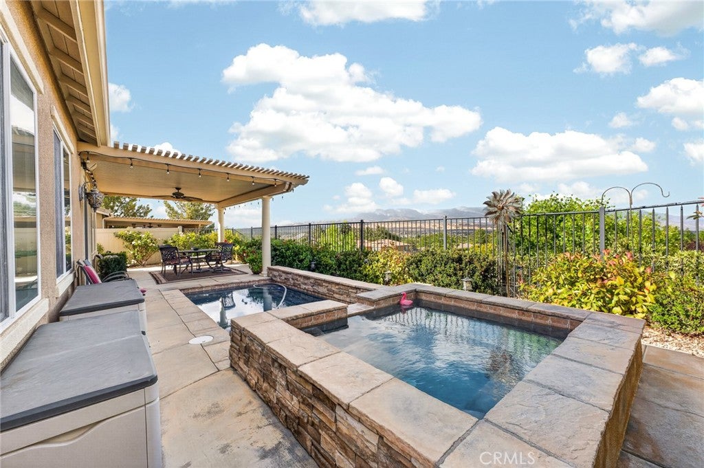 370 Irvine