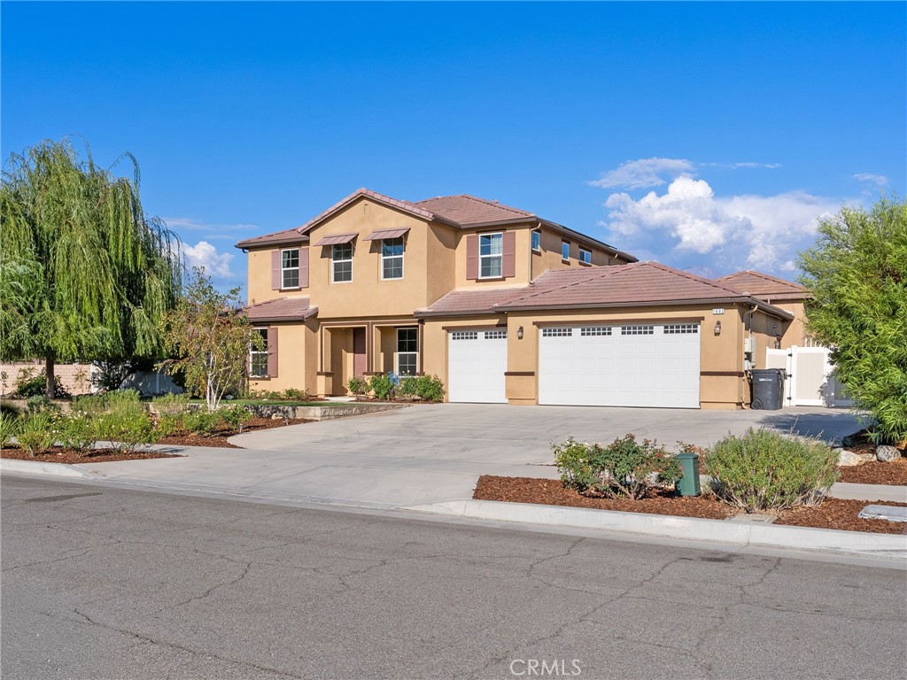1682 Penny Lane