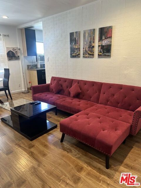 Photo of 137 Rexford Dr #2, Beverly Hills, CA 90212 (MLS # 26667249)