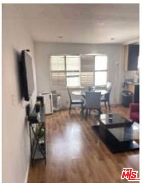 Photo of 137 Rexford #1/2, Beverly Hills, CA 90212 (MLS # 26667249)