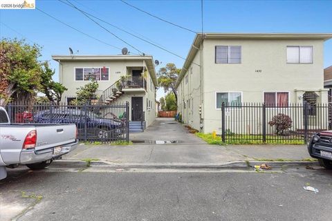 Photo of 1432 1432 45th Avenue Ave, Oakland, CA 94601 (MLS # 41126353)