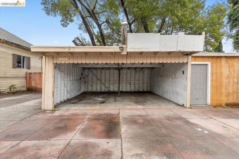 Tiny photo for 1432 1432 45th Avenue Ave, Oakland, CA 94601 (MLS # 41126353)