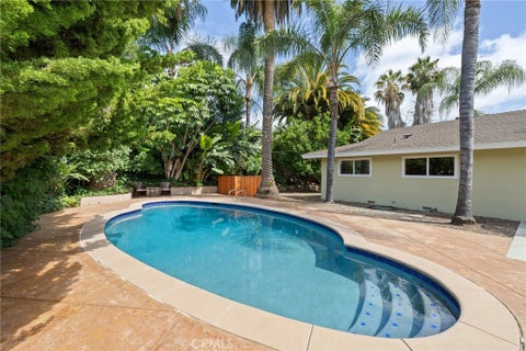 Photo of 1721 Bates Court, Thousand Oaks, CA 91362 (MLS # SR26144760)