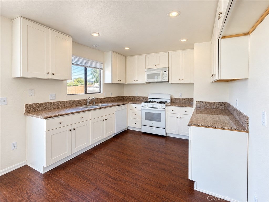 9650 Farmington Drive