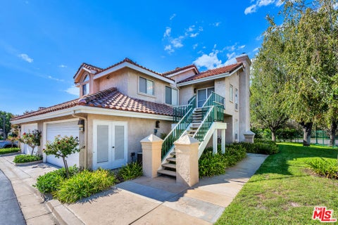 Photo of 455 Kennerick Lane, Simi Valley, CA 93065 (MLS # 26993745)