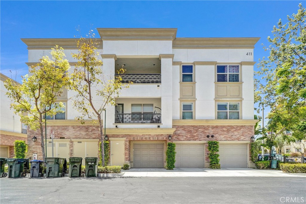 411 S Anaheim Boulevard 4
