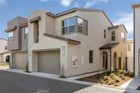 MLS: OC26086978