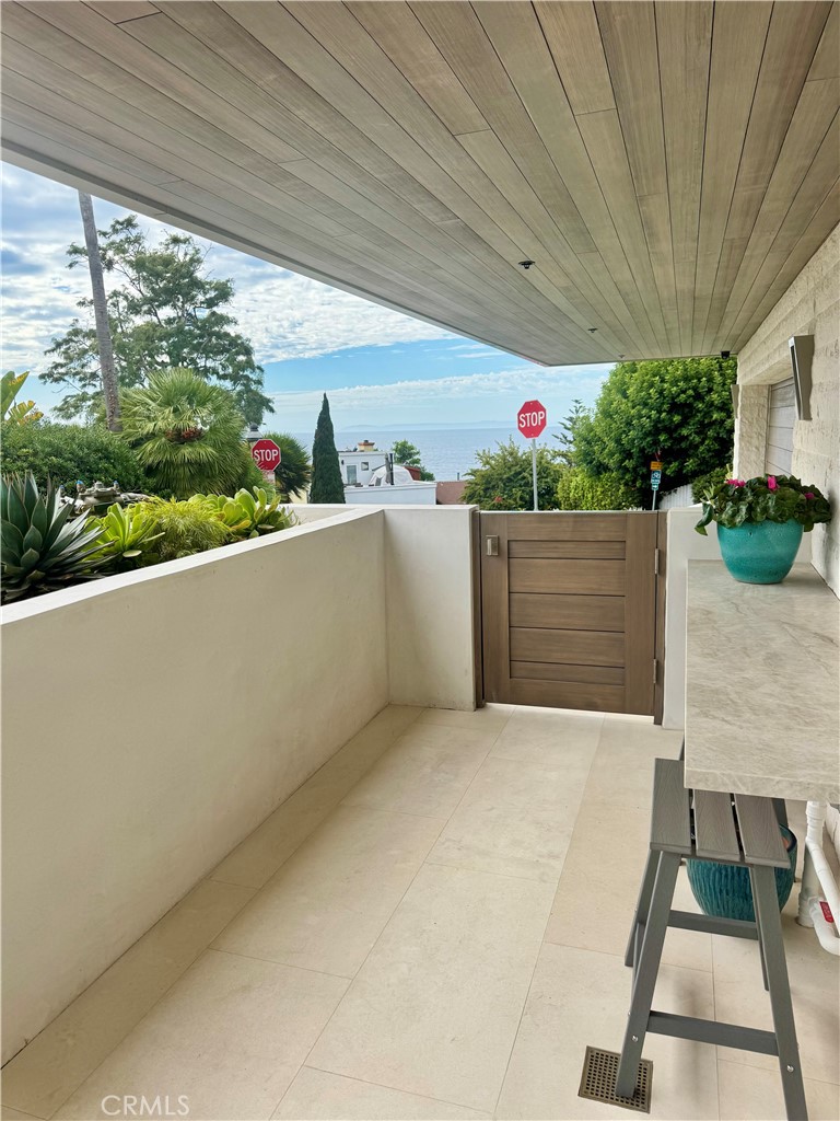 200 Alta Vista Way B