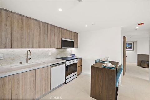 Photo of 200 Alta Vista Way #B, Laguna Beach, CA 92651 (MLS # LG26046792)