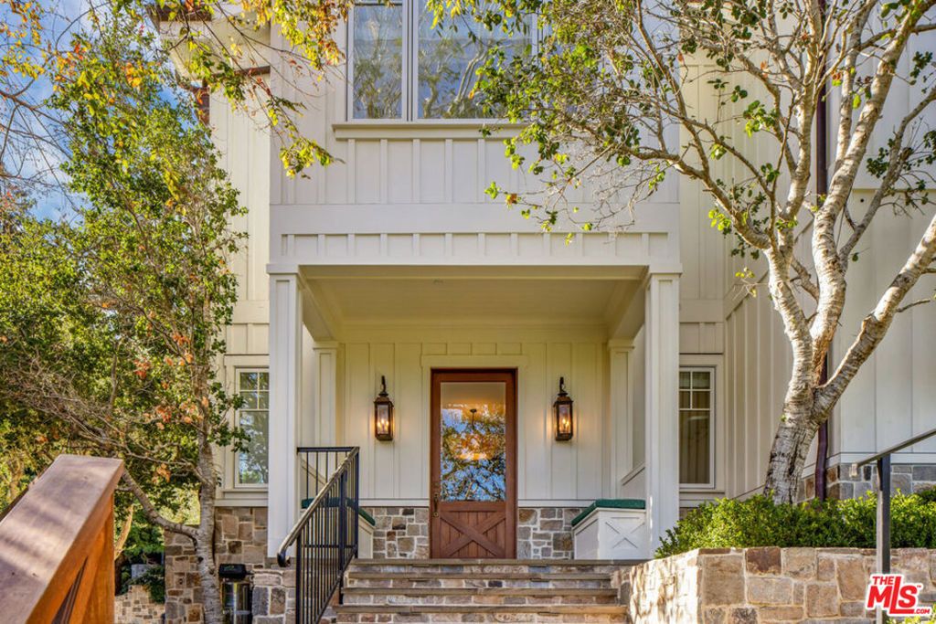 Photo of 13167 Boca De Canon Lane, Los Angeles, CA 90049 (MLS # 25583517)