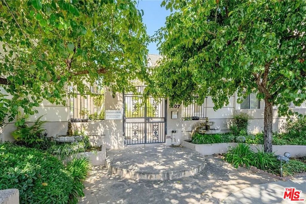 5107 Coldwater Canyon Avenue 13