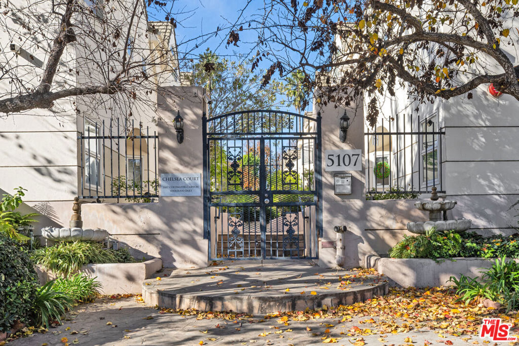 5107 Coldwater Canyon Avenue 13