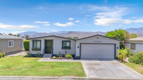 Photo of 1022 Via Grande, Cathedral City, CA 92234 (MLS # 219150736DA)