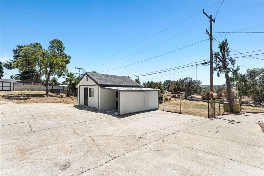 1390 Prospect