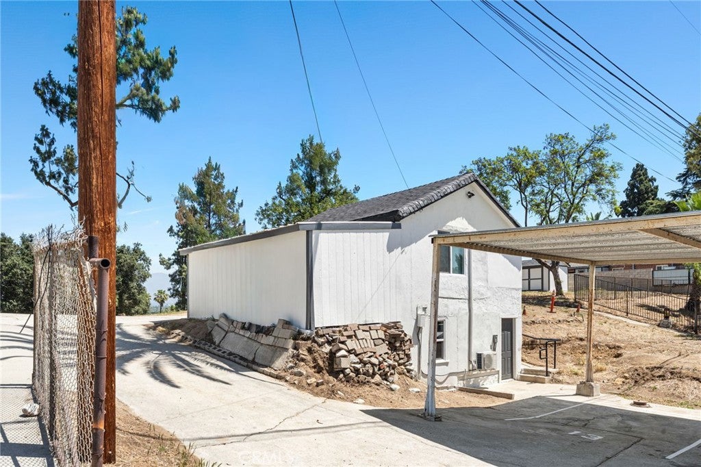 1390 Prospect