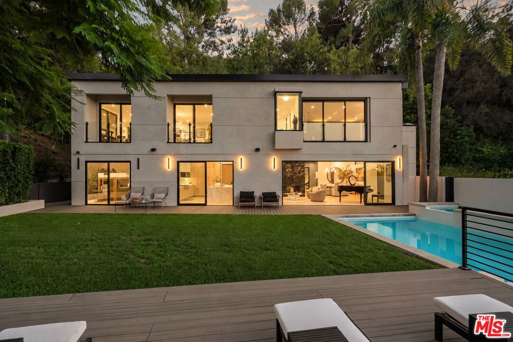 3208 Oakley Drive