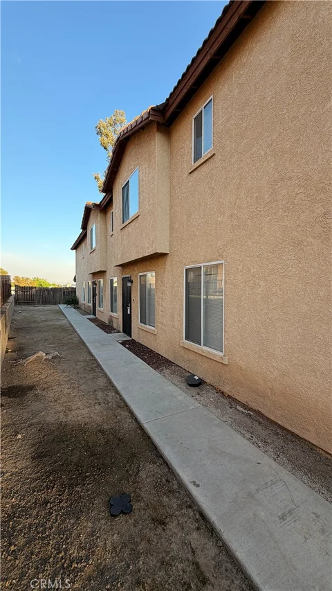 MLS: SR26115892