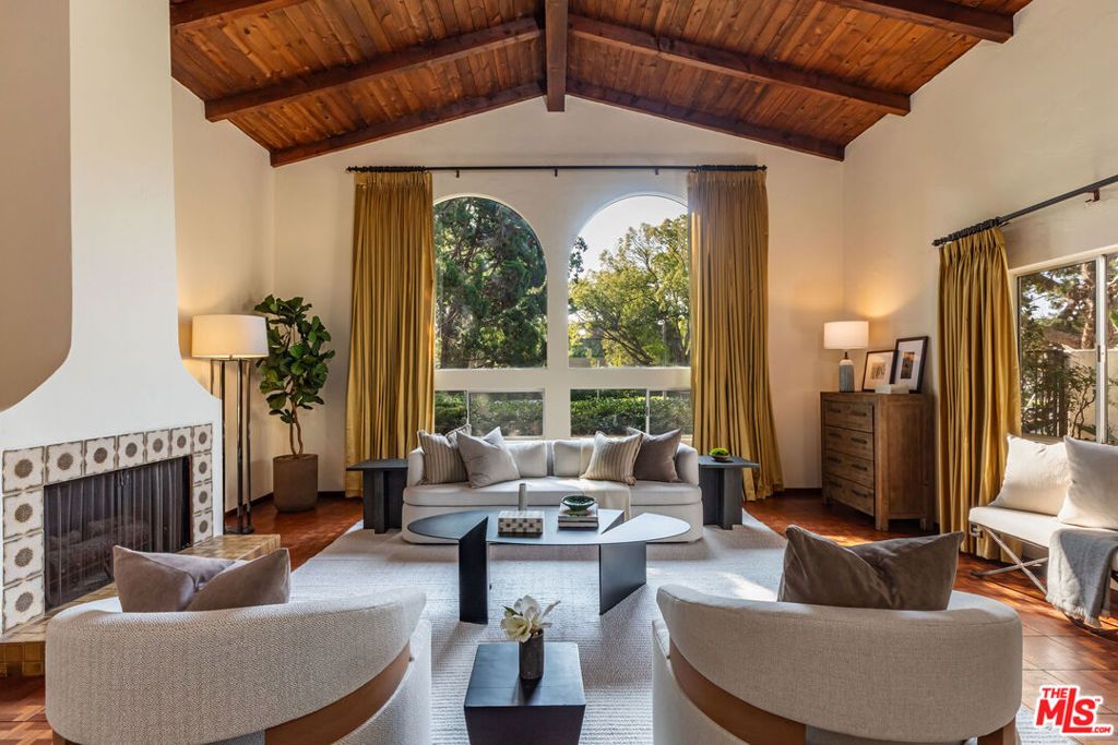 Photo of 201 23rd Street, Santa Monica, CA 90402 (MLS # 26643447)