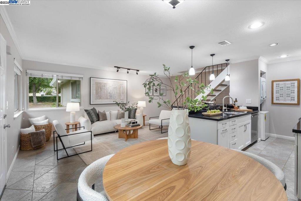 CAMBRIAN - Residential
