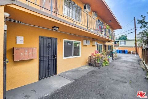 Tiny photo for 222 S Avenue 63 Ave #1, Los Angeles, CA 90042 (MLS # 26643083)