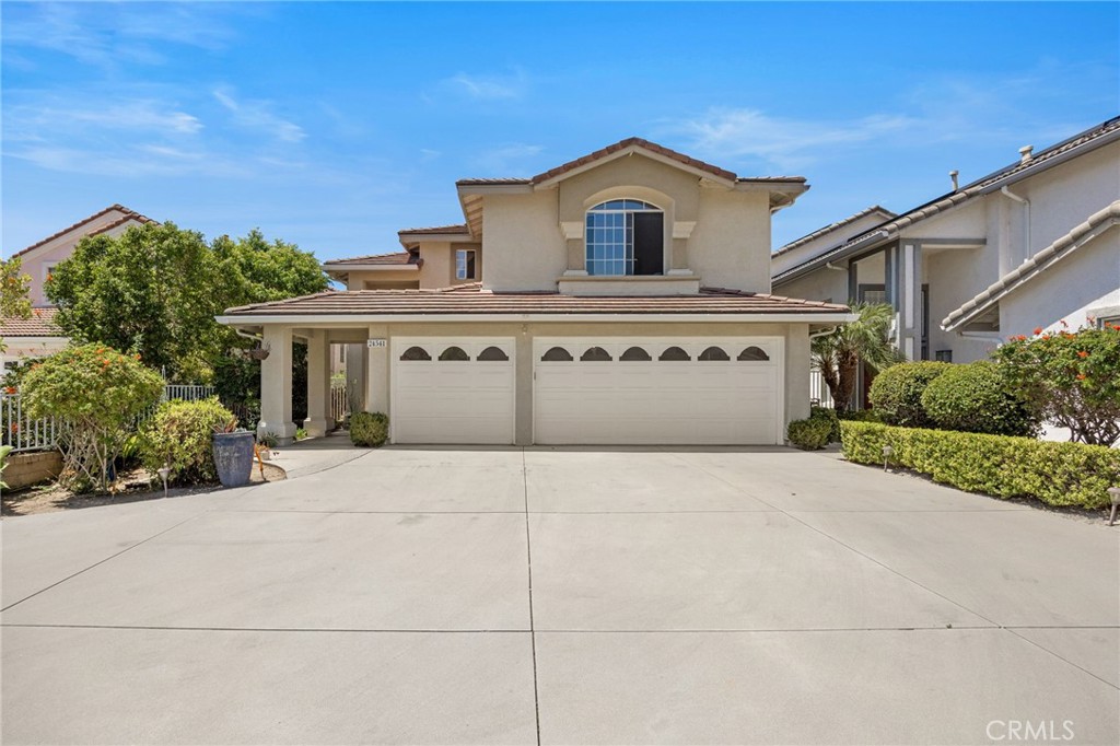 24541 Mando Drive