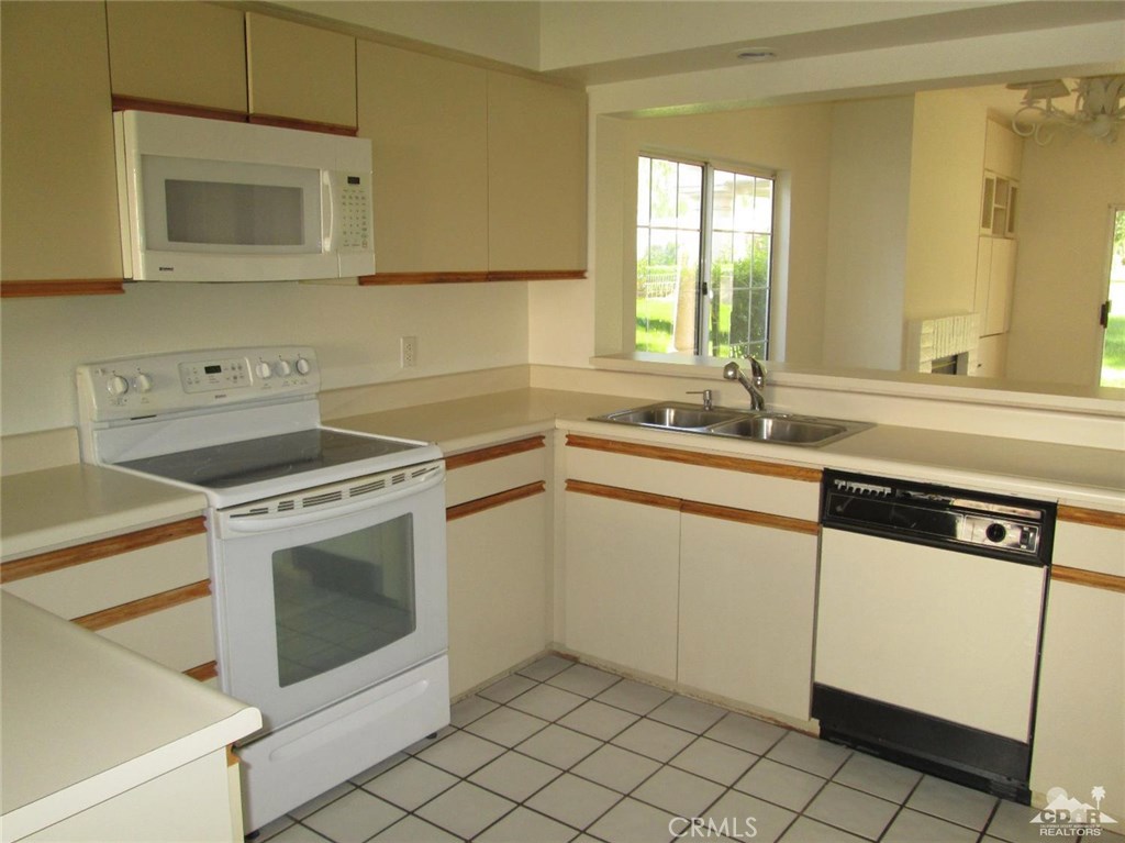 Desert Falls C.C. - Residential