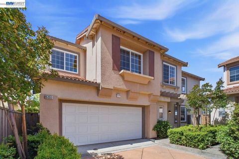 Photo of 15355 Bittern Ct Ct, San Leandro, CA 94579 (MLS # 41131379)