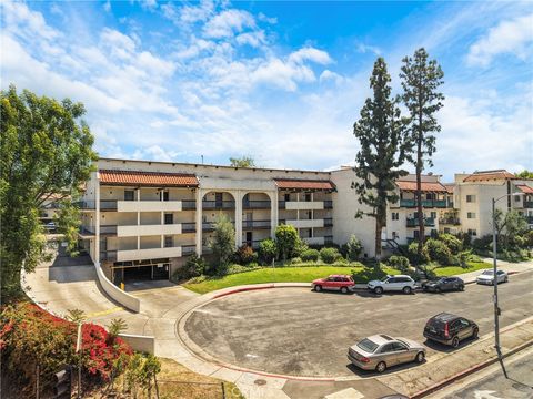 Photo of 5460 White Oak Ave #B103, Encino, CA 91316 (MLS # HD26083307)