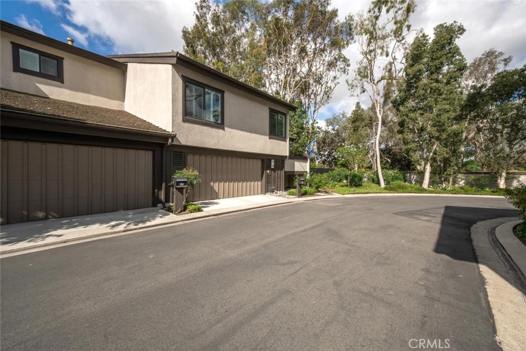 570 Old Ranch Road 17