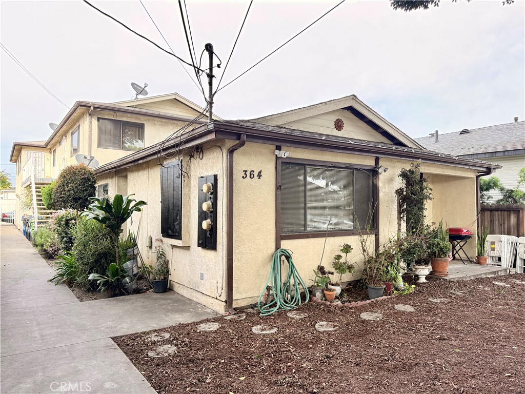 364 W 15th